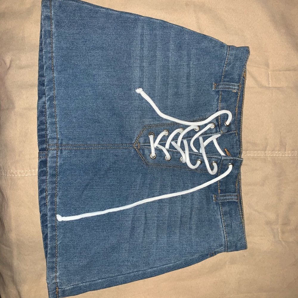 Forever 21 sm Jean skirt